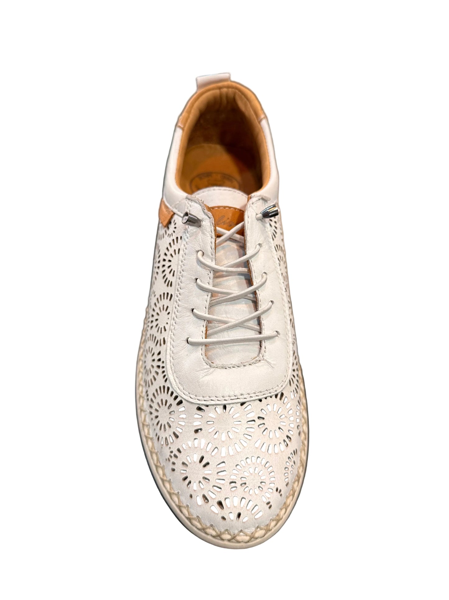 ZAPATILLA PIEL TROQUELADA