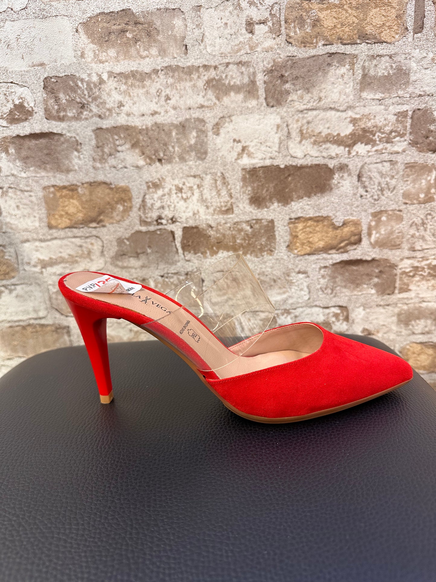 DANIELA VEGA DESTALONADO TACON VINILO