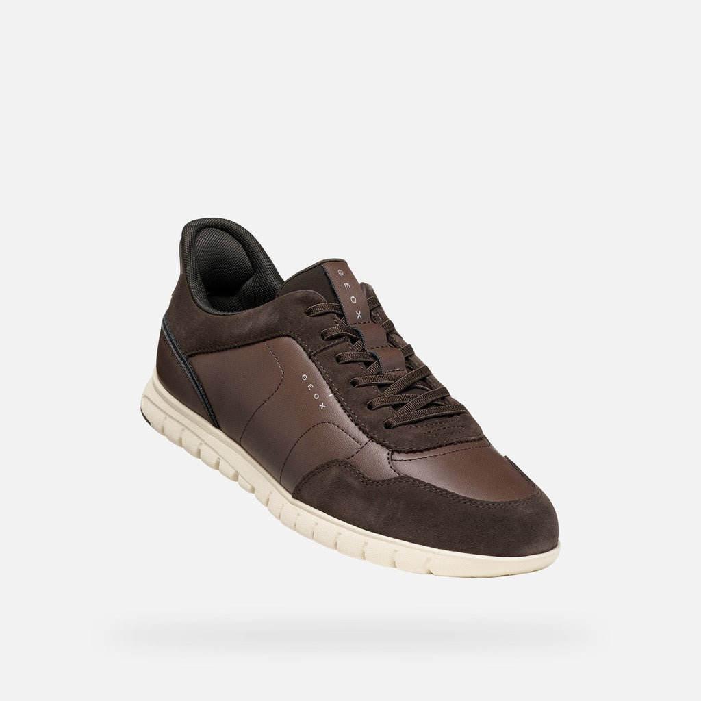 Geox zapatilla Flextridezero Plus Hombre Marron calce facil