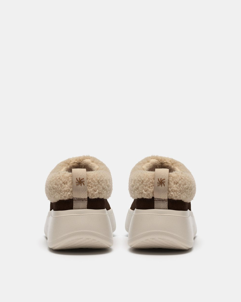 Zuecos Solevana Cozy Marrón pelo