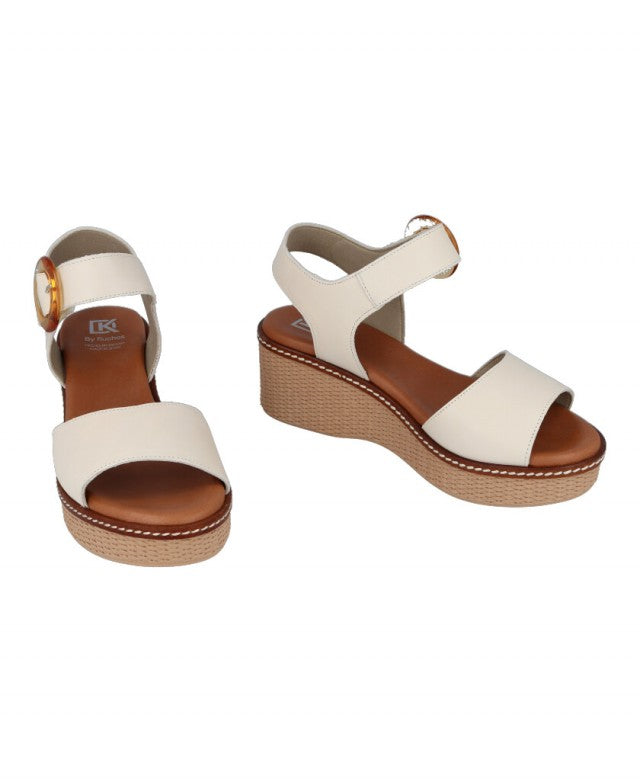 SANDALIAS CON CUÑA FLUCHOS D9450