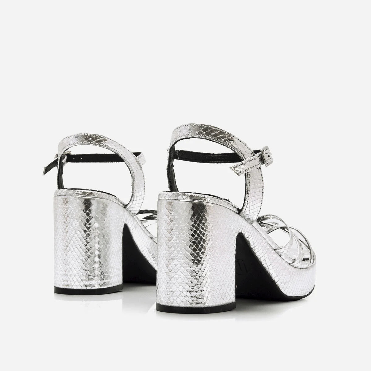 SANDALIA TACÓN PLATAFORMA MUSTANG 56646